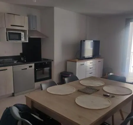 아파트 Location En Coeur De - Vue Sur - Confort 칼비